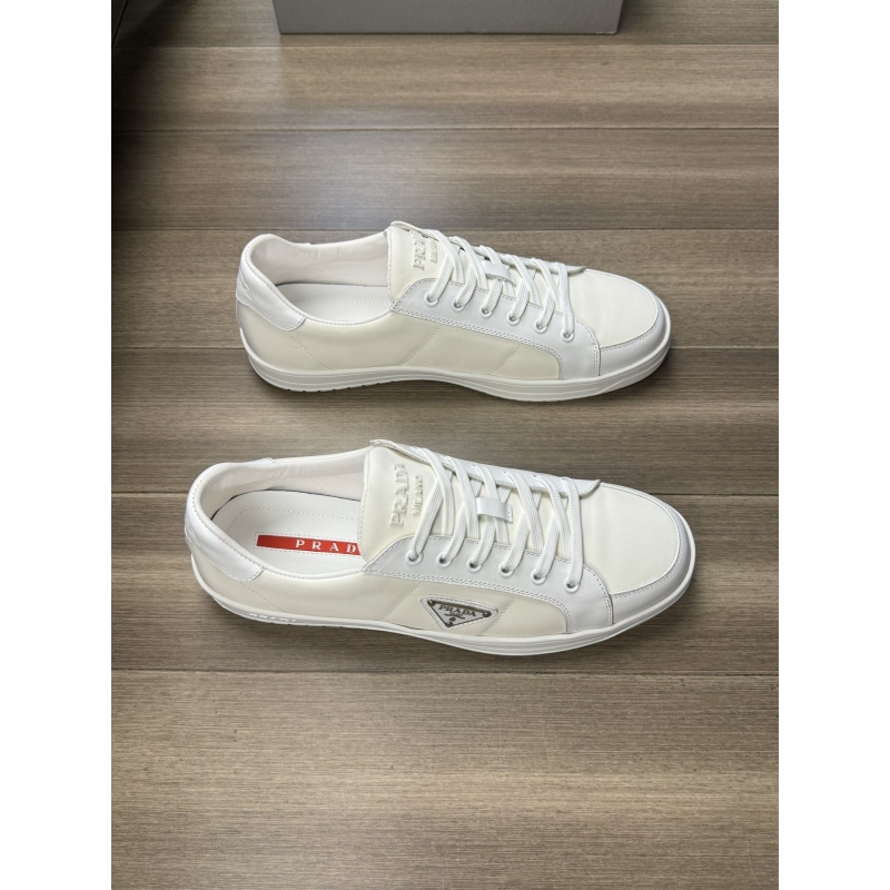 Pra*a casual shoes
